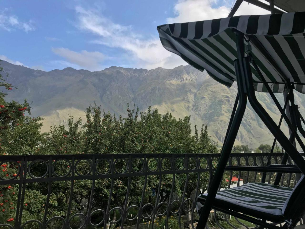 Guest House Demma Kazbegi Dış mekan fotoğraf